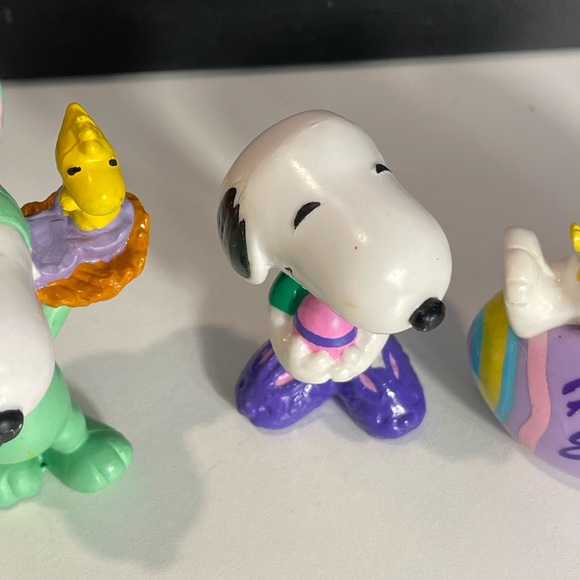 Vintage Snoopy Easter Collectible Figurines Lot of 5 - Picture 4 of 11